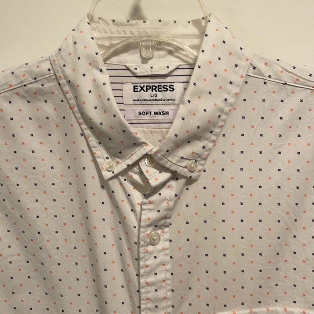 Express button down - Picture 1 of 4